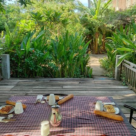 O'Hamok Family Homestay Баттамбанг Екстер'єр фото