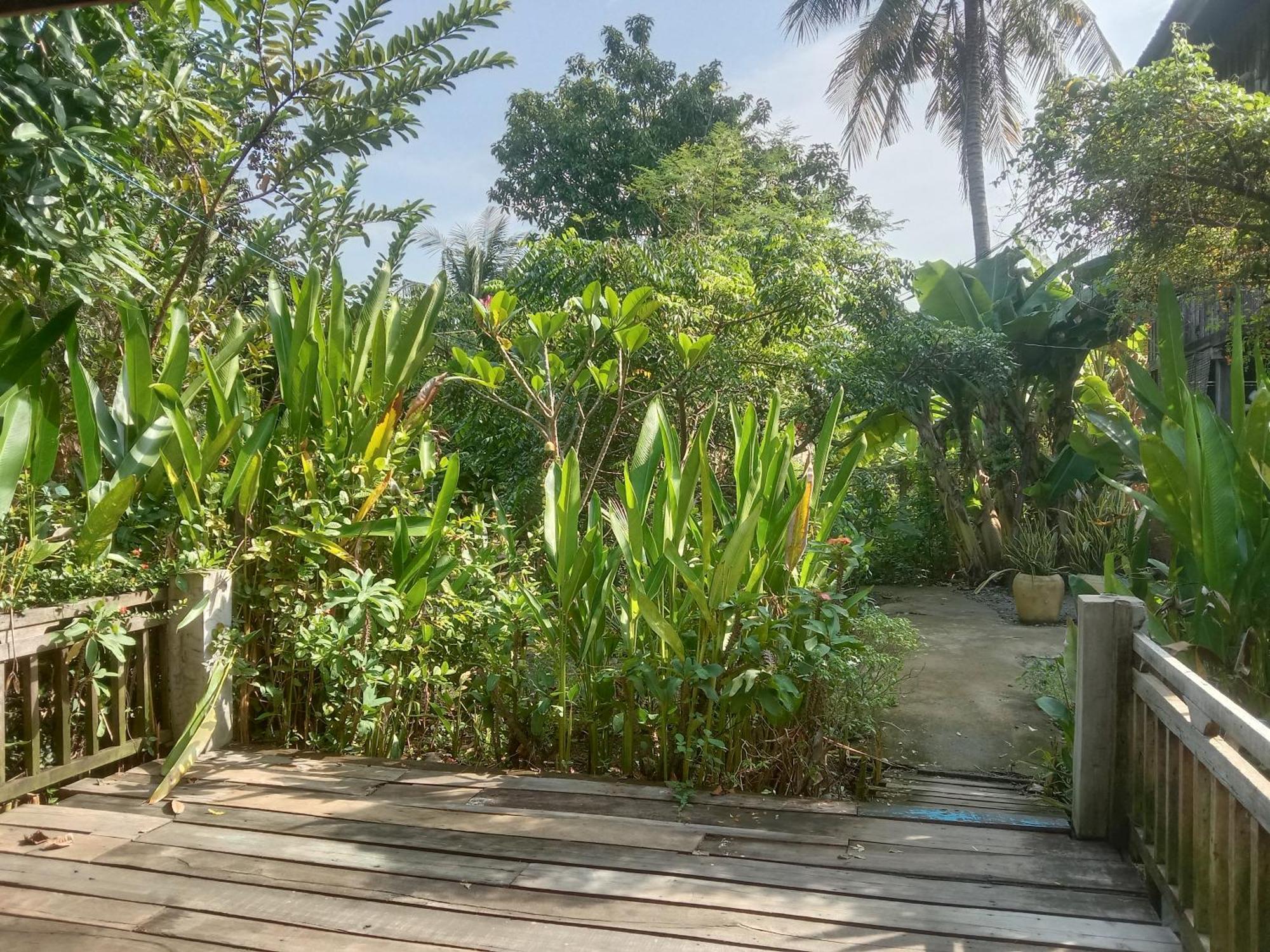 O'Hamok Family Homestay Баттамбанг Екстер'єр фото